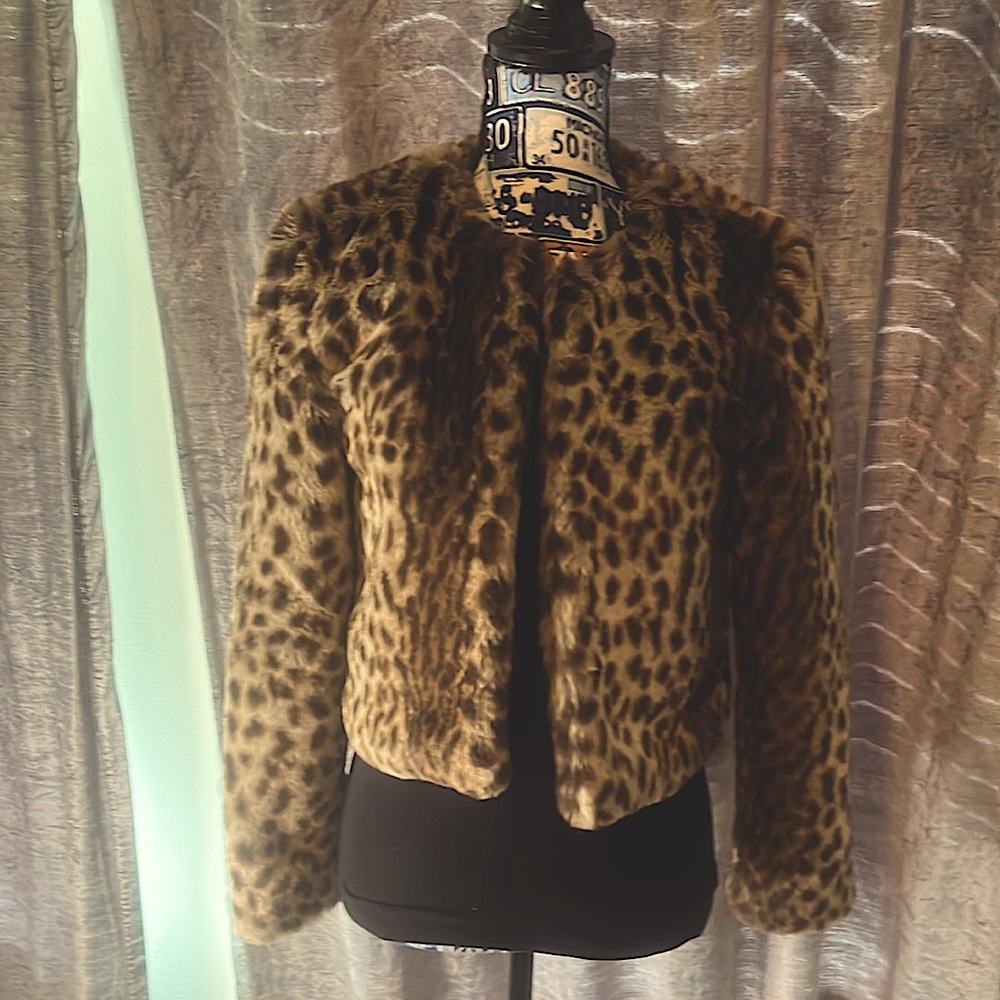 Faix fur animal print coat. xs TROUVÉ brand